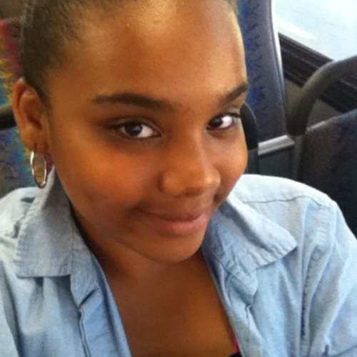 AnnesiaM's profile picture. 