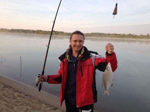 kortikey's profile picture. Человек сомневающийся нужен ли мой талант людям похож на моллюска, рассуждающего кому нужен этот жемчуг (с)