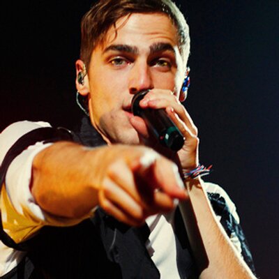 Aye Aye Aye On Twitter Photoshop Lucy Hale And Kendall Schmidt Http T Co Kgnvao7z