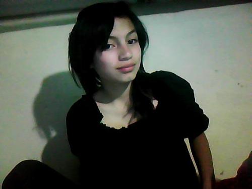 soy una persona muy alegre me encanta reirme y ser feliz