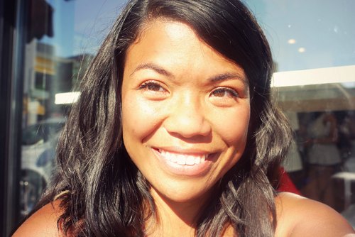 Freelance writer, creative strategist, small business cheerleader, advocate of raising strong daughters by example, bookworm & movie lover.