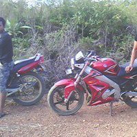 SamsuminY's profile picture. @Beritacinta @selendangGTN @SamsuminY http://t.co/Wr0HZu8PQv http://t.co/V2BELojHWw April 1994 [8]