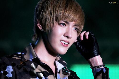 Roleplayer Kris EXO M | 90 line | Followback? Mention | 1st Account @RP_LuhanIcun