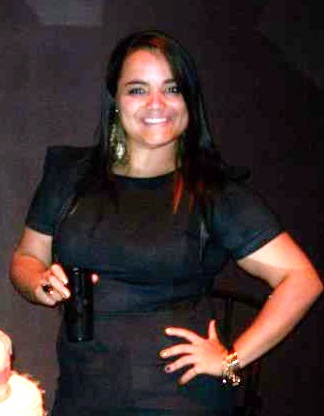 Sorria pois seu sorriso abre as portas da alma alegrando seu coração e refletindo as coisas boas da vida sempre mostre seu sorriso pois ele mostra quem e você.