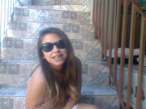 Eu sou uma menina Legal é esperta e as vezes eu sou chata de mais .
Quem me comnhesse pode fala mais um pouco de mim ! so isso que eu posso fala de mim vlw !