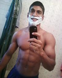 nickingstonator's profile picture. #teamgay love everybody. working out is my hobby. drank.