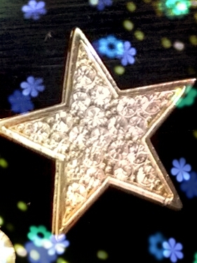 kirarinnbosi's profile picture. 私はみんなに支えられて生きている。
ギブアンドテイク☆してもらったら返さないとね 日々感謝。