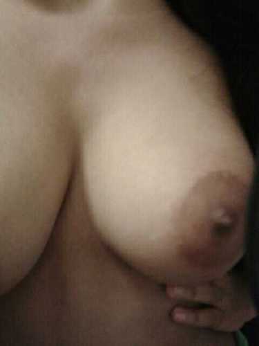 Im slutty ok? And Im a sexy bitch. I want your dick and I wouldnt mind some pussy too ;) Just fuck.