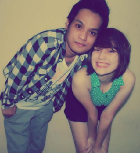 MhilleVandyke's profile picture. I just made my new account. Gumaya lang ako sa ate ko. :D
