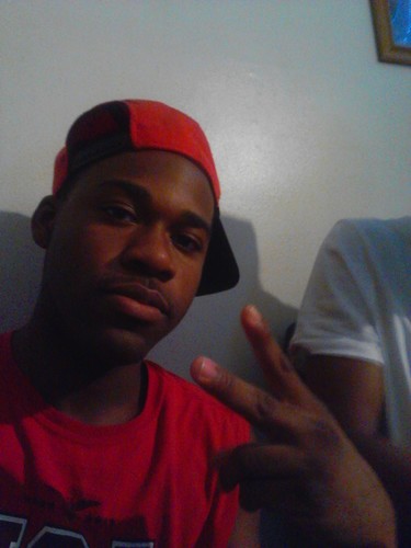 JUNEBUG_JB's profile picture. Closer To My Dream
Rock along with  @rockteammusic  # follow us we are artists of hip hop/r&b with and go and follow  @LILZEL_ZELLY WE ARE ROCK TEAM