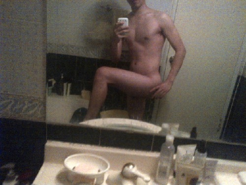 bigtroyy's profile picture. 