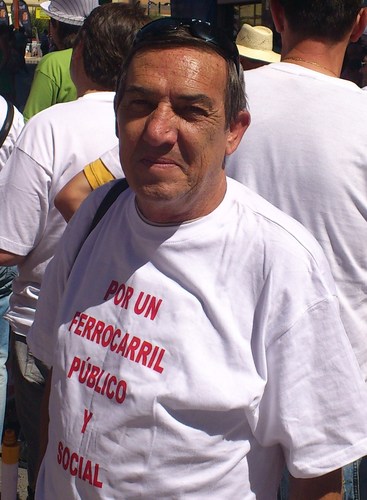 Entrenador de futbol en Miranda de Ebro y disfrutando viendo partidos en directo.