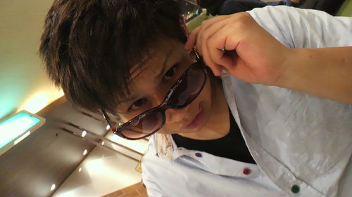 tnskkn's profile picture. 高校２年生には見えない中年体型っぷりです。