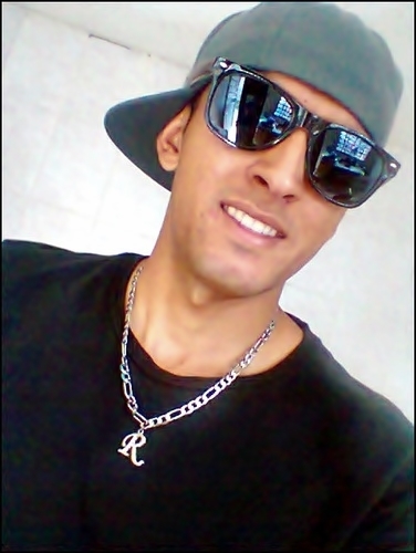 Deus é FielL ! 
http://t.co/II3v1AZjuD
Foco pra não distrair, força pra progredir e fé pra persistir.
