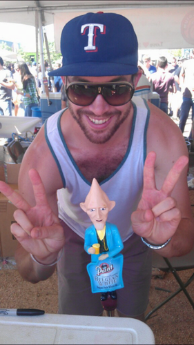 aGenERICTweet's profile picture. I champion both sunscreen and excellent hydration while exemplifying a work life imbalance.