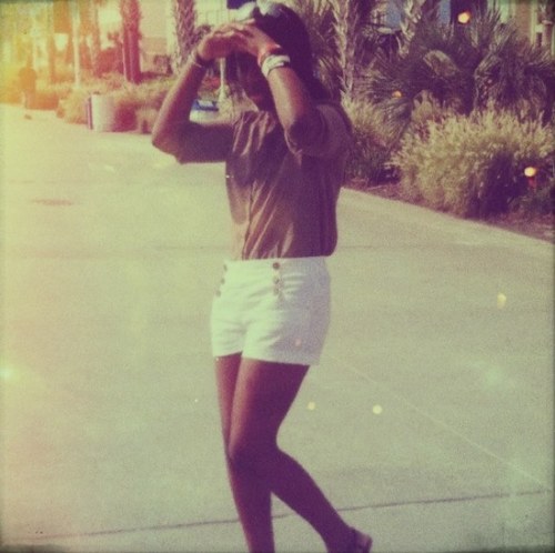 y0tierra's profile picture. whatever, whatever.