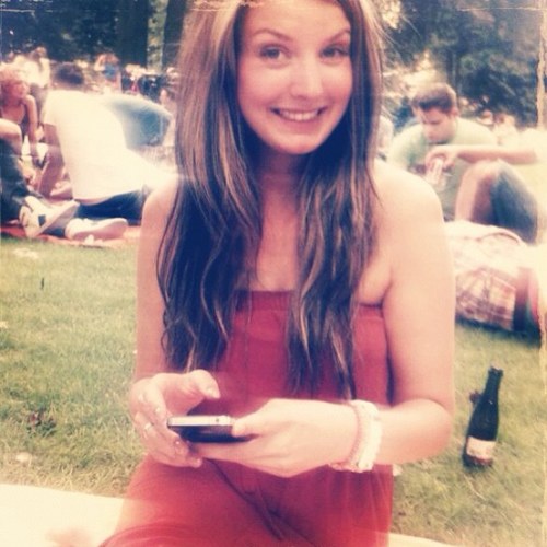 HesterEliseN's profile picture. Grafisch ontwerper Buro BRAND, Eigenaar @bureaubornnaked | Breda | Spanje | Design | Visualising | Schrijven |