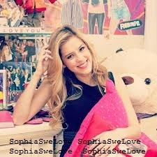 Seu sorriso me encanta teu olhar me fascina ;* You Are My Inspiration ! @sophiaabrahao eu te amo demais pequena fada ! #Fadas #Existem #E #Você #É #Uma !