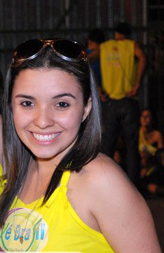 Levanta a cabeça princesa se não a coroa cai.