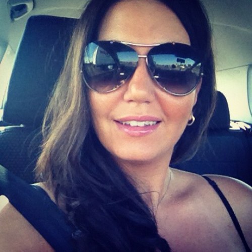 Arazmataz's profile picture. 