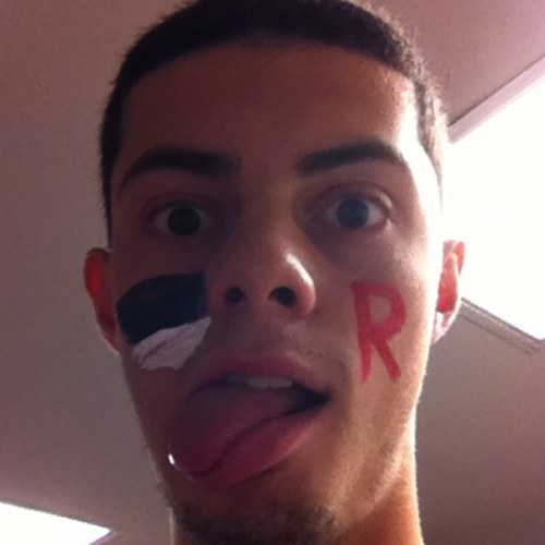 santizle94's profile picture. 