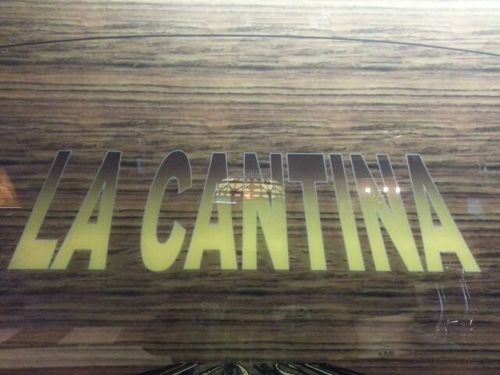 Bar cafeteria en Menendez Pelayo n°1 Los Corrales de Buelna.Cafés,desayunos,bebidas,raciones,hamburguesas,sandwhichs y platos combinados.