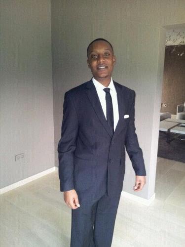 mustbilluminati's profile picture. 100