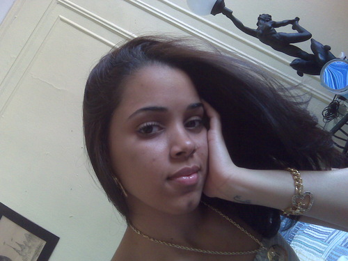 I am a fun and successful young gurl : *