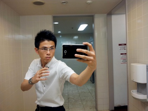 九州男児の会社員です。