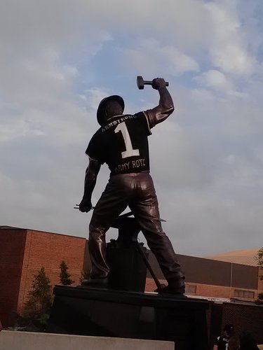 cmclisat's profile picture. 