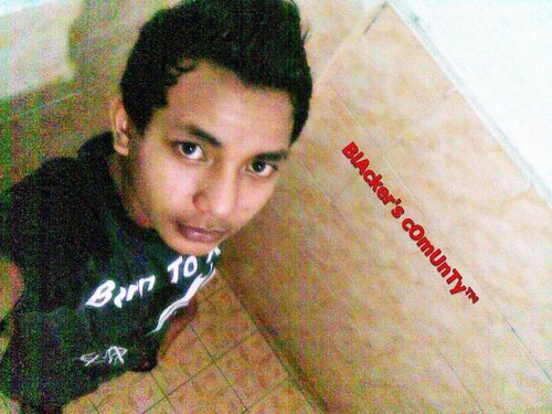 akk gag orangnya gag ganteng,akk oarngnya biasa saja tapi akk mempunyai rasa penyayang yg besar