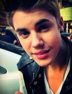 explosivebiebs_'s profile picture. 