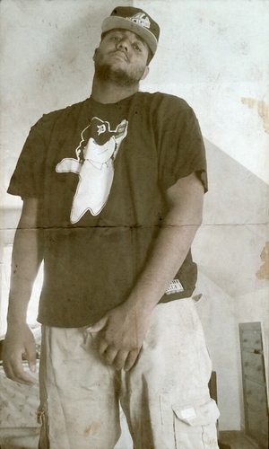 jus_be_easy's profile picture. chilling doing me living my life im the 6'7 giant from the 757 follow me ill follow you leave the drama