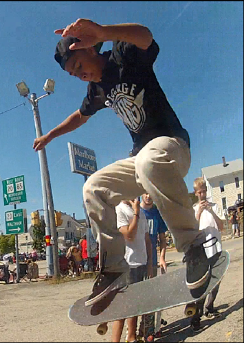 jadenlilblk's profile picture. Skateboarding , having fun