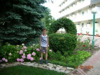 Я никогда не удивляюсь злым поступкам людей, но я часто удивляюсь тому, что им за это не стыдно. Джонатан Свифт