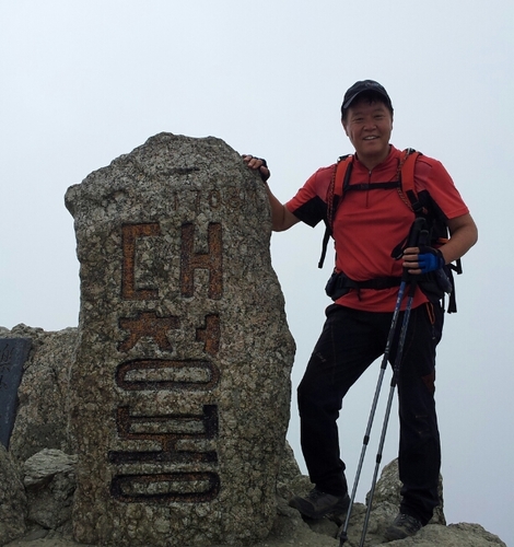 소가 한걸음 걸을때마다 느리지만 신중하게 앞을보며 겉습니다 제 호가 우보입니다. 나이가 지천명이 되면 호가 필요할수도 있는것 같습니다. 이름 부르기가 어색하기도 합니다