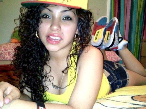 Team ' S ¡ N G L € | Sophomore | Follow me : ) i Follow back | My Crush is @Alcaide_Fermin | Go follow my twins @Chueka_ && @StopSubbingMeXD |