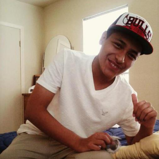 ElPinchePicachu's profile picture. Gaayyy~