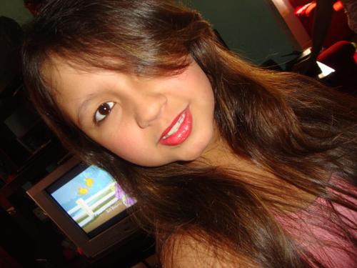 Oq falar dessa Gordaa ? Simplismente meio tonta mas minha tonta predileta amo Muito vc lalalalala 33333333 @Chocomenta_Tha