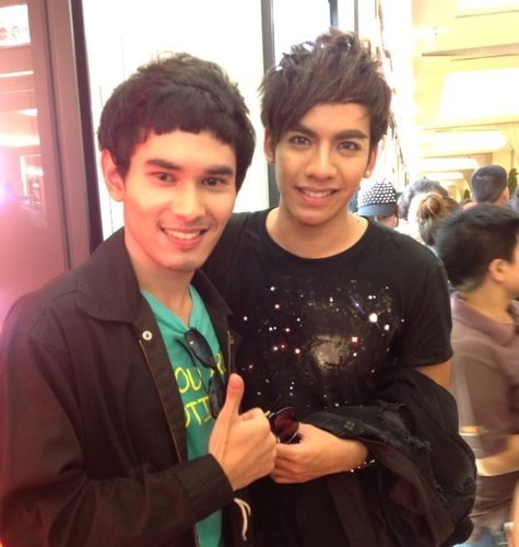 denphangnga's profile picture. 