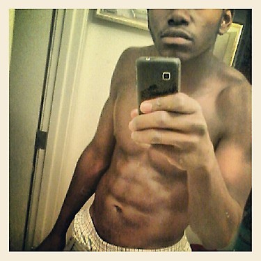 Damionolivas's profile picture. IM A #HOOPER and Its #FOF family over friends any Day And i go to #CLEVELAND highschool