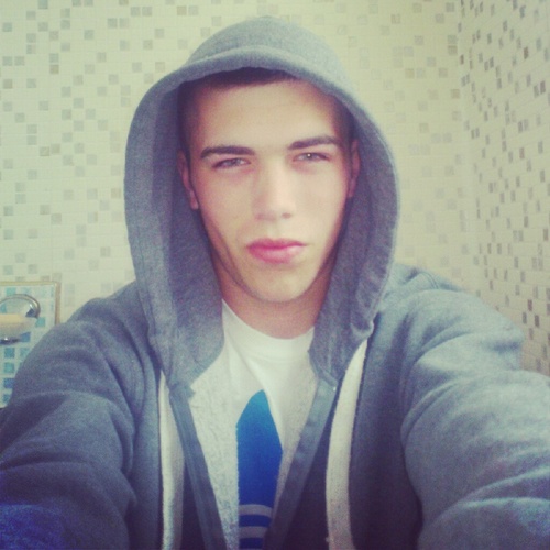 teej_mcdonald's profile picture. I don't use this, won't reply