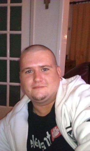 Chrissk8's profile picture. had to stop training and coaching weight lifting due to some major health concerns but now back on track and hoping to build my muscles further than before.