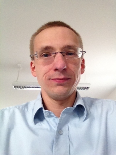 My business account. My private one is @nicoschunter. Solutions Architect, Manager Storage. Enterprise Vault, NetApp, Symantec, EMC, Quantum. Working for PMCS.