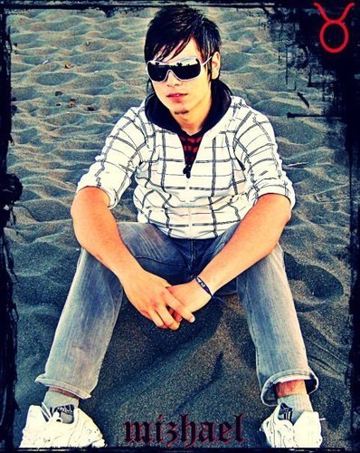 MjIsamit's profile picture. 