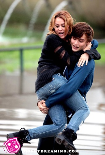 And if you ask me I will stay, I will stay...