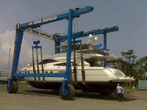The first Astillero and Marina of it's class in Honduras and the number one rated between Mexico and Panama.