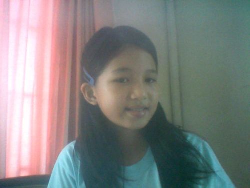 yHelLo eVeRy1!! PlZz fOlLoW Me?? hAhA I LOvE @veronicayellow MucH!! I'M Jinnah  I'M A #Directioner!! PLZz fOlLoW Me i'lL FoLlOW YoU BaCck!!