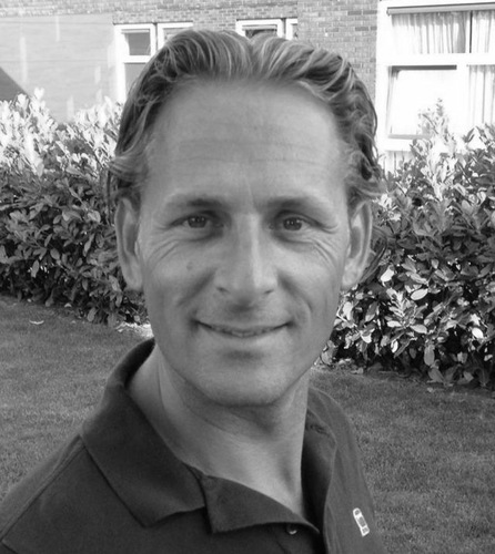 Passie voor sales | Aangever van oplossingen | Samenwerken | Windsurfing | Volleybal | Mountainbiking | Sloepvaren | Zeilen |