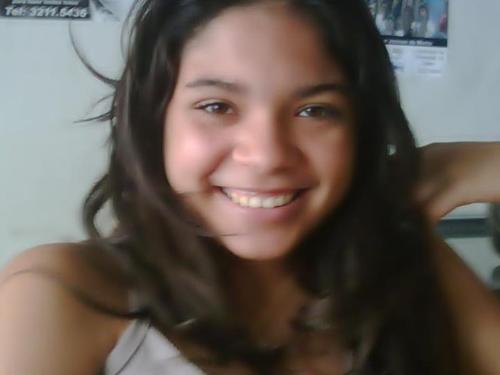 Libriana, Flamenguista, Americana, carinhosa, chata, ciumenta, estudante,                                           tenho 15 aninhos! Conhecer depois julgar :D